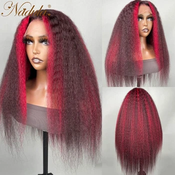 Волосы Nadula Темно-бордового, смешанного красного цвета С малиново-красными полосками; Кудрявый Прямой парик с кружевом спереди размером 13х4 см; Плотность 150%